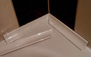 Керамические уголки для ванной: критерии выбора и способы монтажа