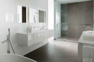 Ванная в стиле минимализм: особенности выбора мебели, сантехники и аксессуаров