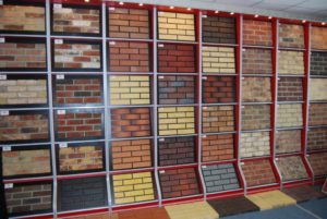 Фасадные панели под кирпич: особенности материала для внешней отделки