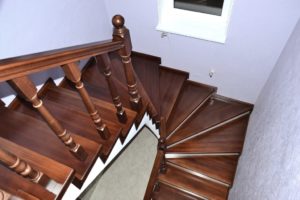 Разновидности деревянных ступеней для лестниц