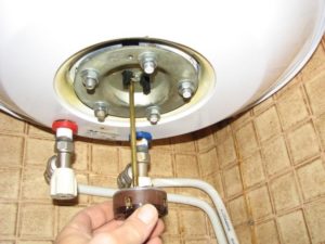 Как подобрать и установить термостат для водонагревателя?