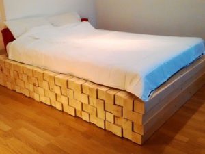 Кровати из бруса: крепкая мебель для вашей спальни