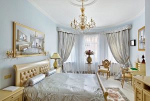 Классические шторы в спальню