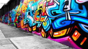 Что учесть при выборе обоев с граффити?