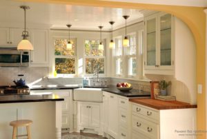 Угловые кухни с окном: достоинства, недостатки и тонкости оформления