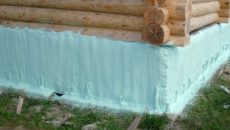 Тонкости процесса утепления фундамента деревянного дома