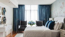 Голубые шторы в интерьере: выбираем оттенок и дизайн