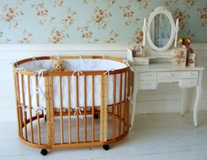 Круглая детская кроватка: виды и советы по выбору