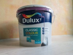 Краски для стен Dulux: особенности и преимущества